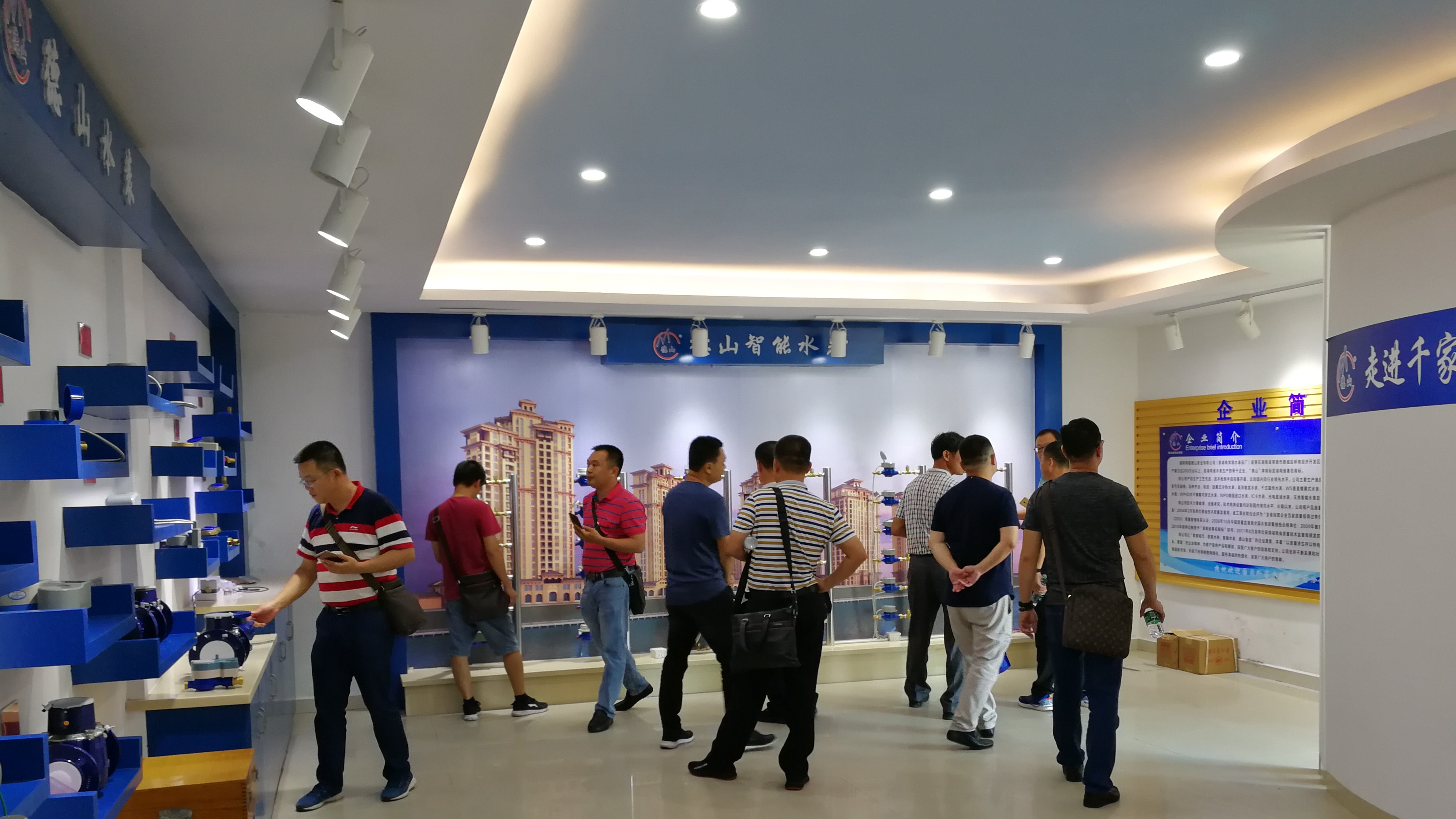 14aaeaa7b2cf859984e4d7087ba42cbf.jpg 14aaeaa7b2cf859984e4d7087ba42cbf.jpg